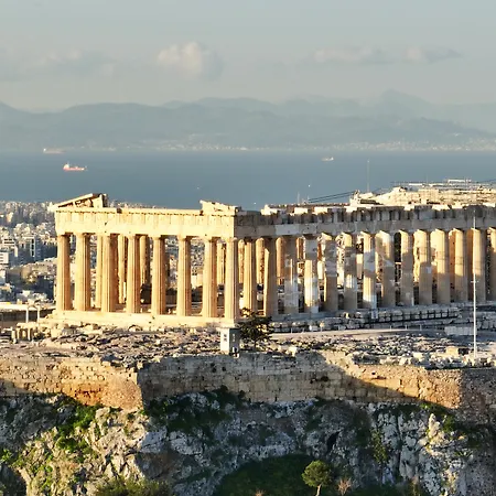 A77 Suites, Small Luxury Of The World 3* Atina